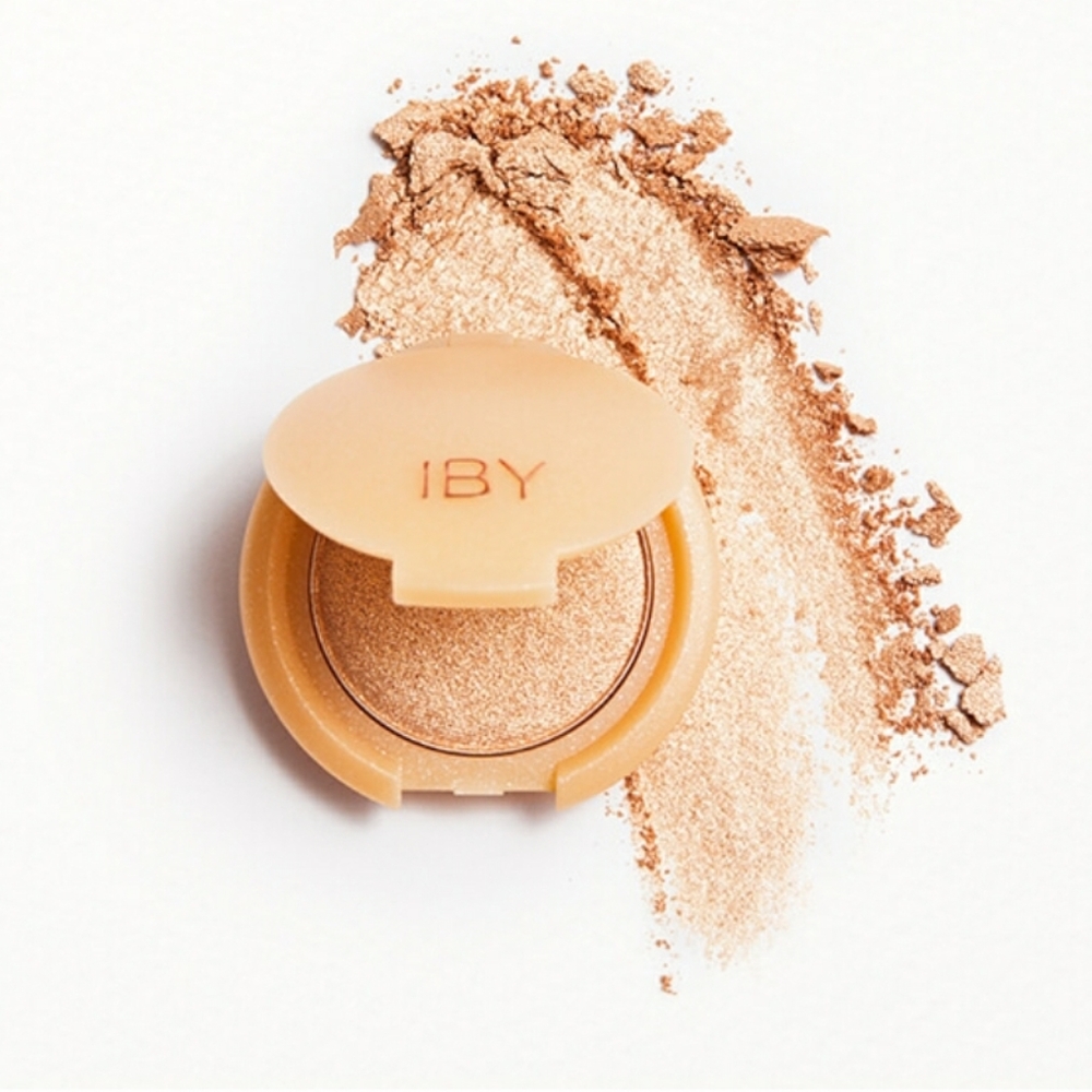 IBY BEAUTY

Eyeshadow in Flower Child